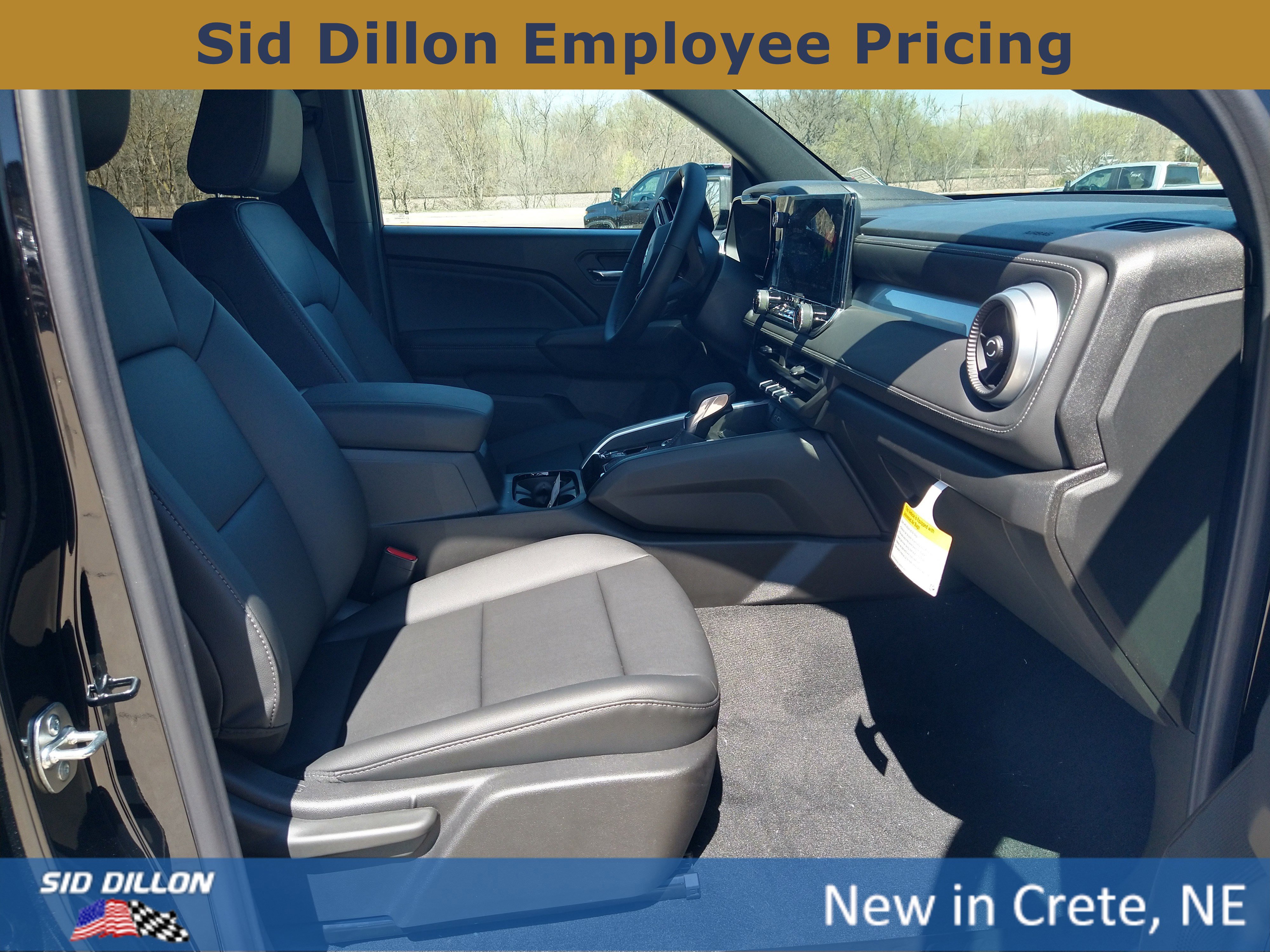New 2025 Chevrolet Colorado LT w/ LT Convenience Package image 4