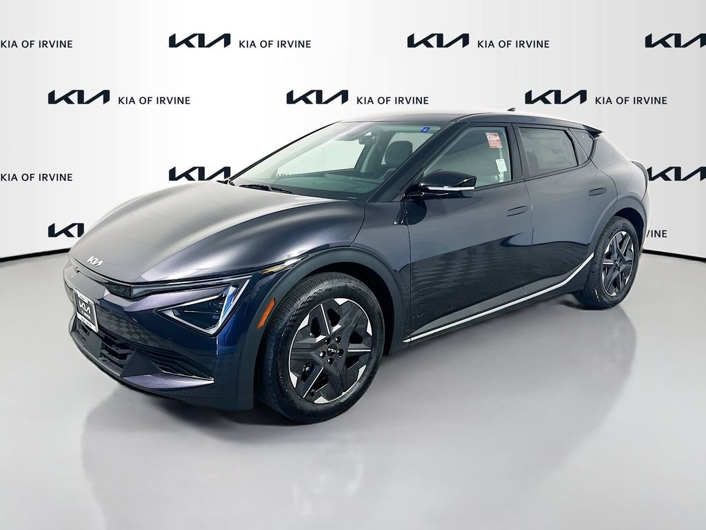 New 2026 Kia EV6 Light RWD image 3