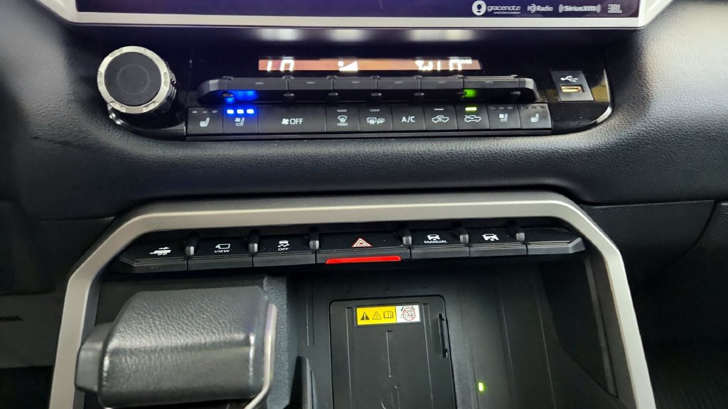 Certified 2022 Toyota Tundra Limited AWD/4WD image 29