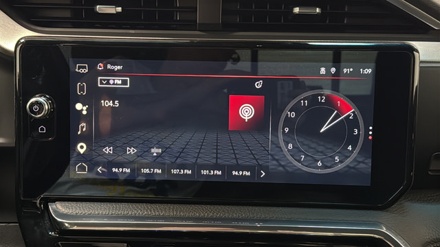 Used 2024 GMC Sierra 1500 Denali w/ Technology Package AWD/4WD image 29