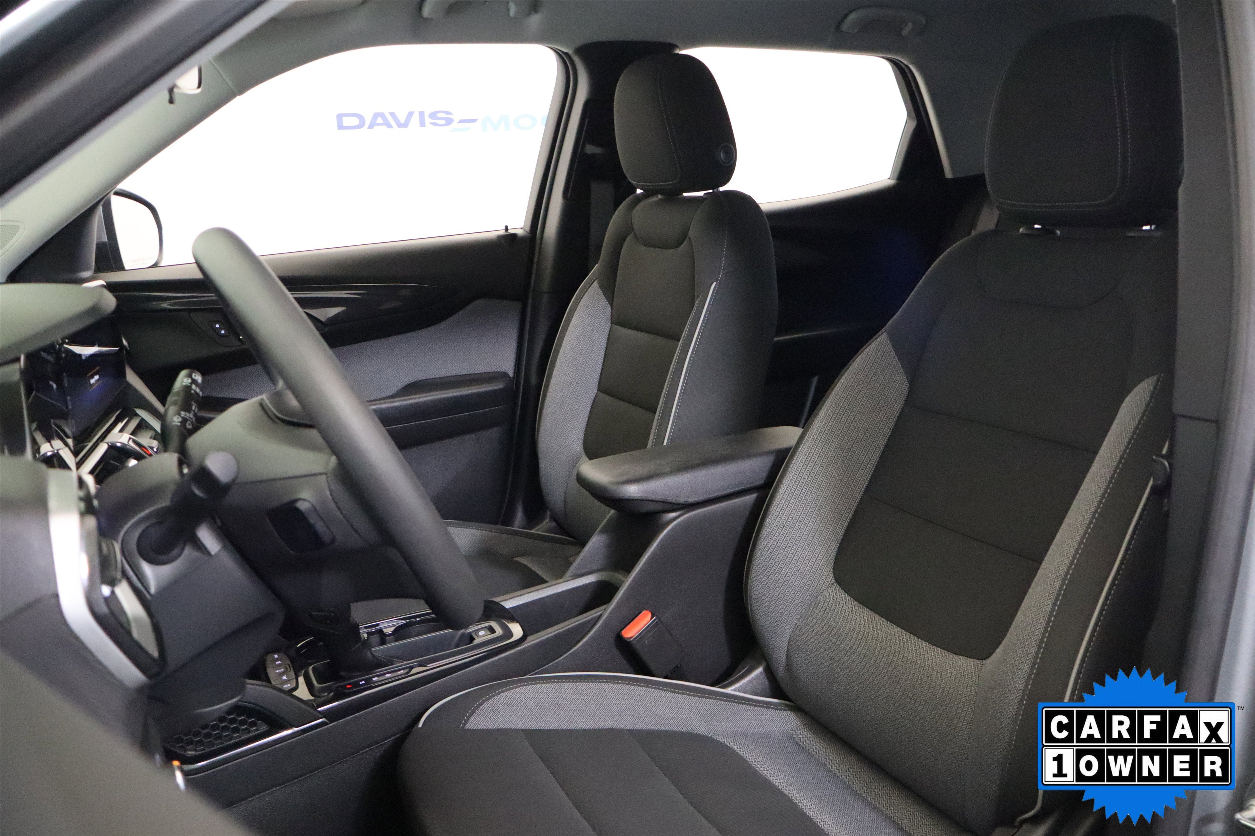 Used 2025 Chevrolet Blazer LT image 22