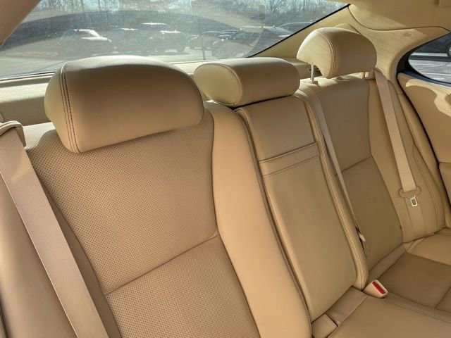 Used 2017 Lexus LS 460 AWD w/ Comfort Package image 6