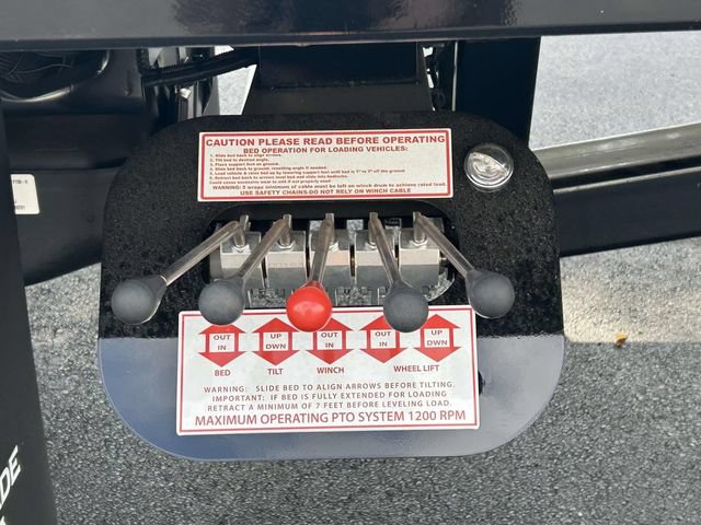 New 2026 Ford F550 2WD Regular Cab Super Duty image 13