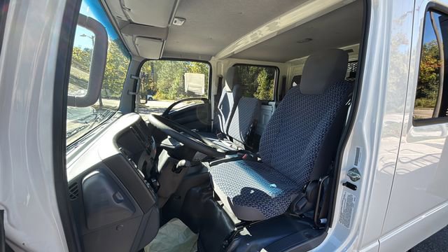 New 2025 Chevrolet Low Cab Forward image 9