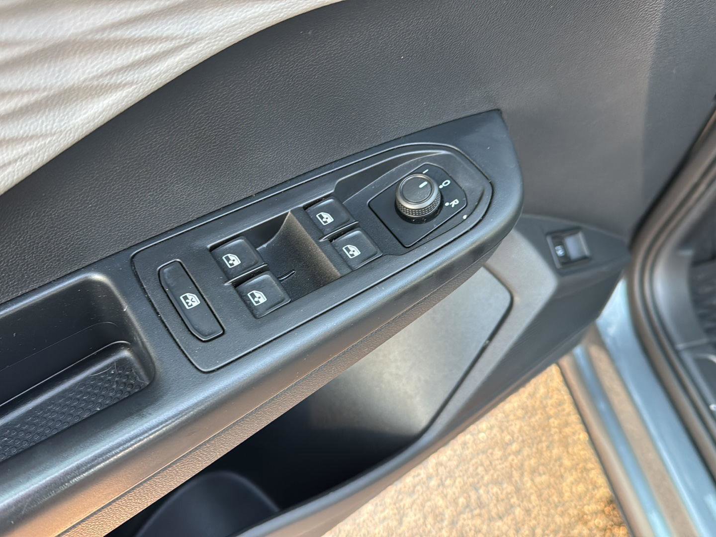 Used 2022 Volkswagen Taos S w/ IQ Drive S Package image 25