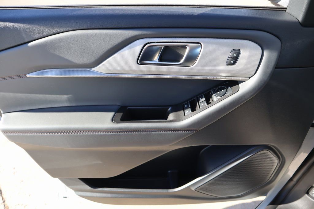 New 2026 Ford Explorer Active w/ Active Comfort Package image 18