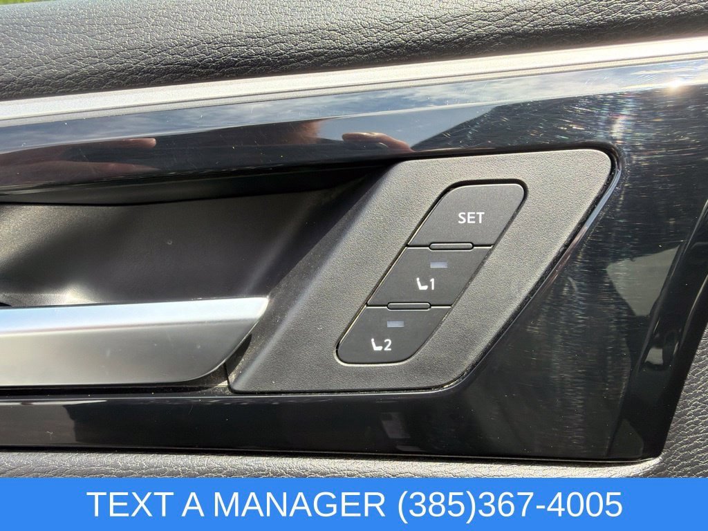 Used 2025 Mitsubishi Outlander SEL AWD/4WD image 16