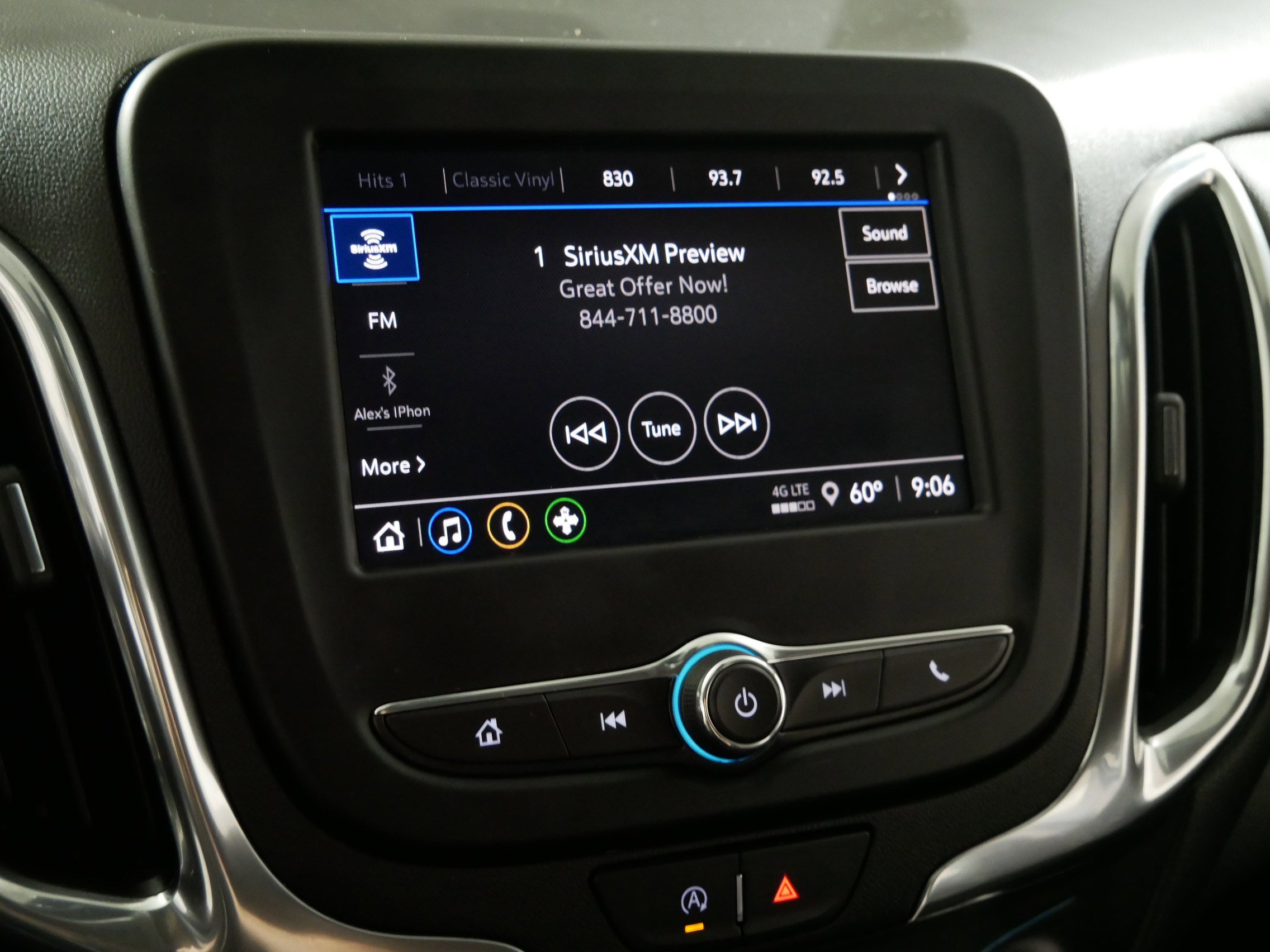 Used 2023 Chevrolet Equinox LT image 22