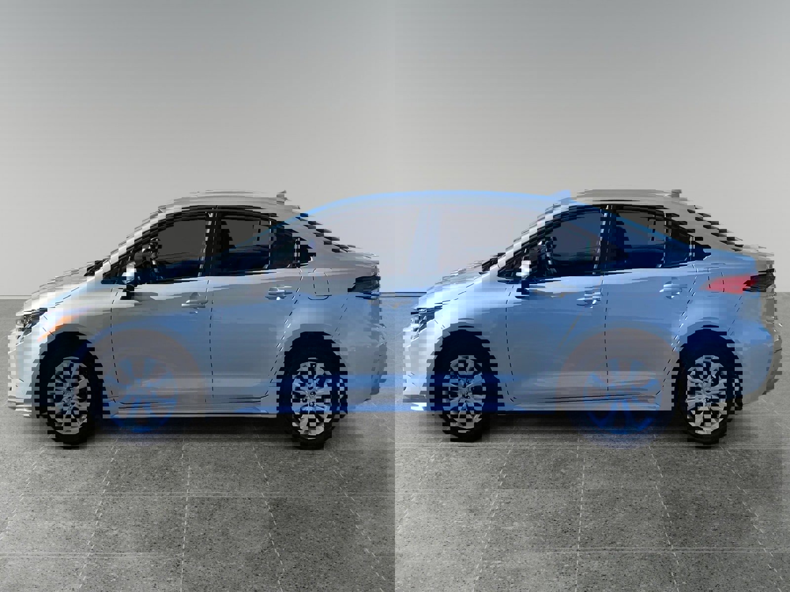 Used 2025 Toyota Corolla LE image 2