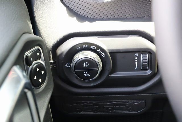 New 2025 Jeep Gladiator Rubicon w/ Safety Group image 41