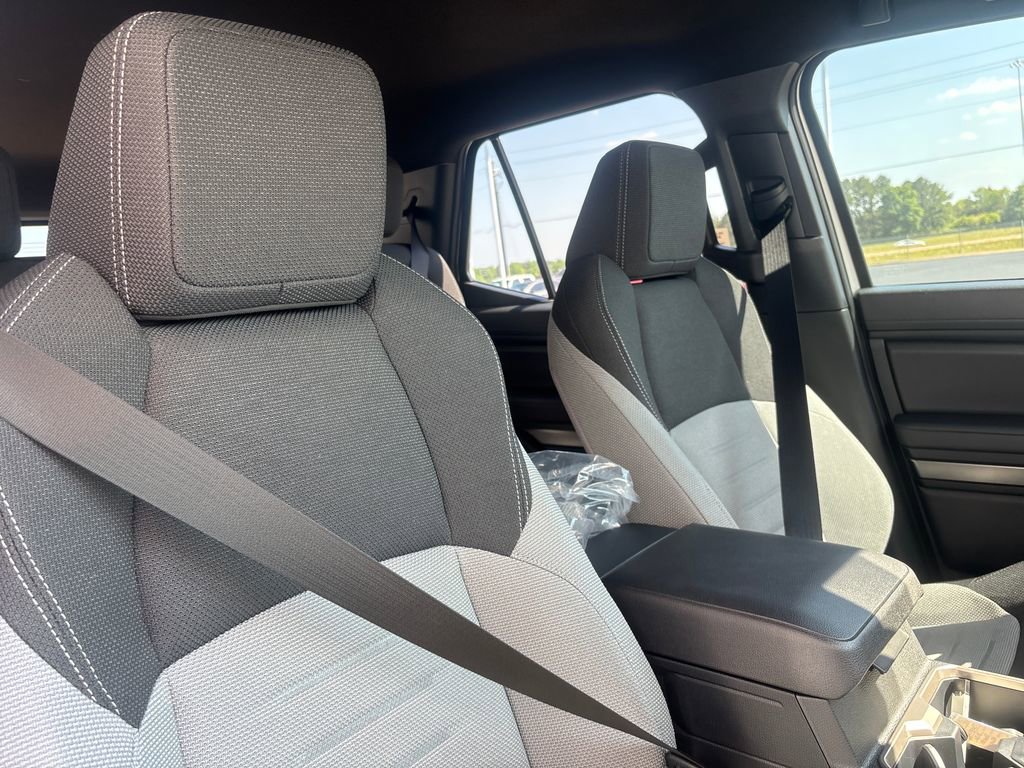 New 2026 Toyota 4Runner 4WD image 18