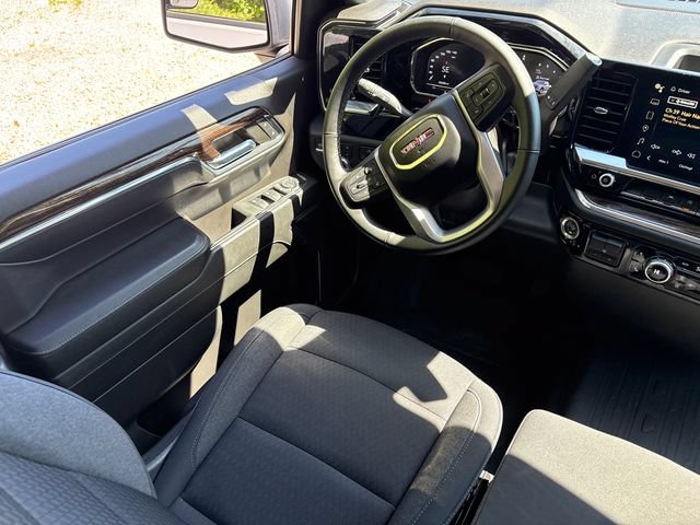 Certified 2024 GMC Sierra 1500 Elevation w/ LPO, Elevation Black Package AWD/4WD image 18