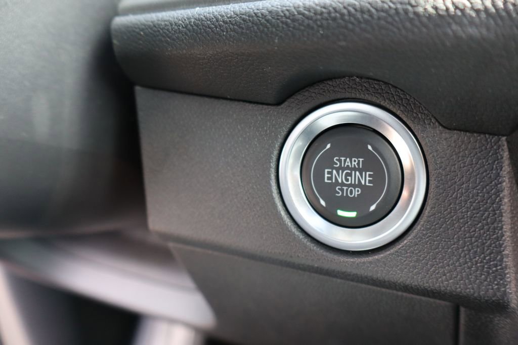 New 2025 Chevrolet Traverse LT w/ Sun and Wheel Package image 17