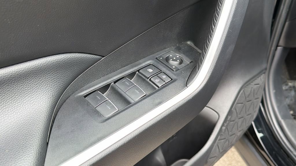 Certified 2025 Toyota RAV4 XLE FWD image 15