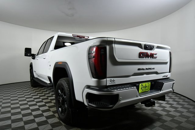 Used 2025 GMC Sierra 2500 AT4 w/ AT4 Premium Plus Package image 13