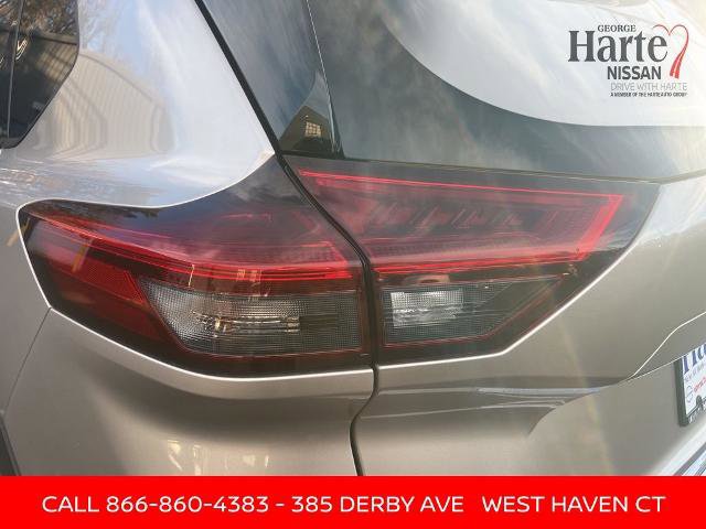 Certified 2025 Nissan Rogue SL image 28