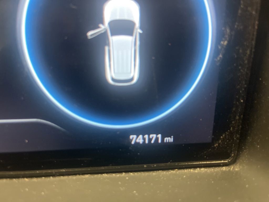 Used 2022 Hyundai Tucson Limited image 2