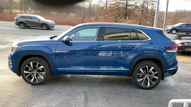 New 2025 Volkswagen Atlas Cross Sport SEL Premium R-Line image 8