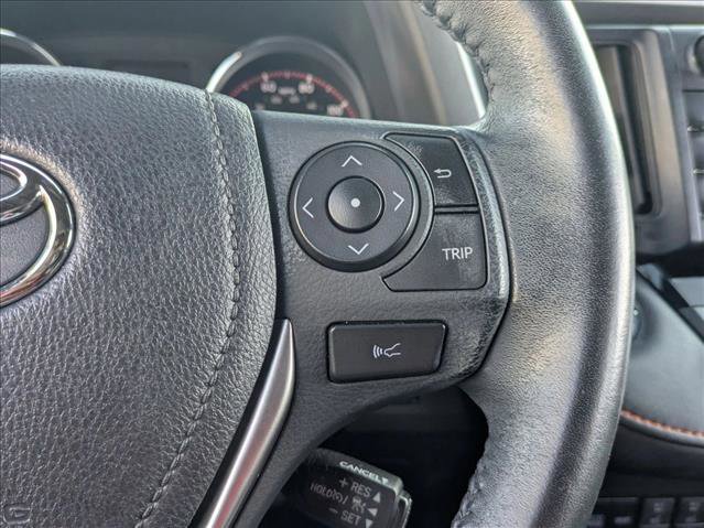 Used 2017 Toyota RAV4 SE image 13