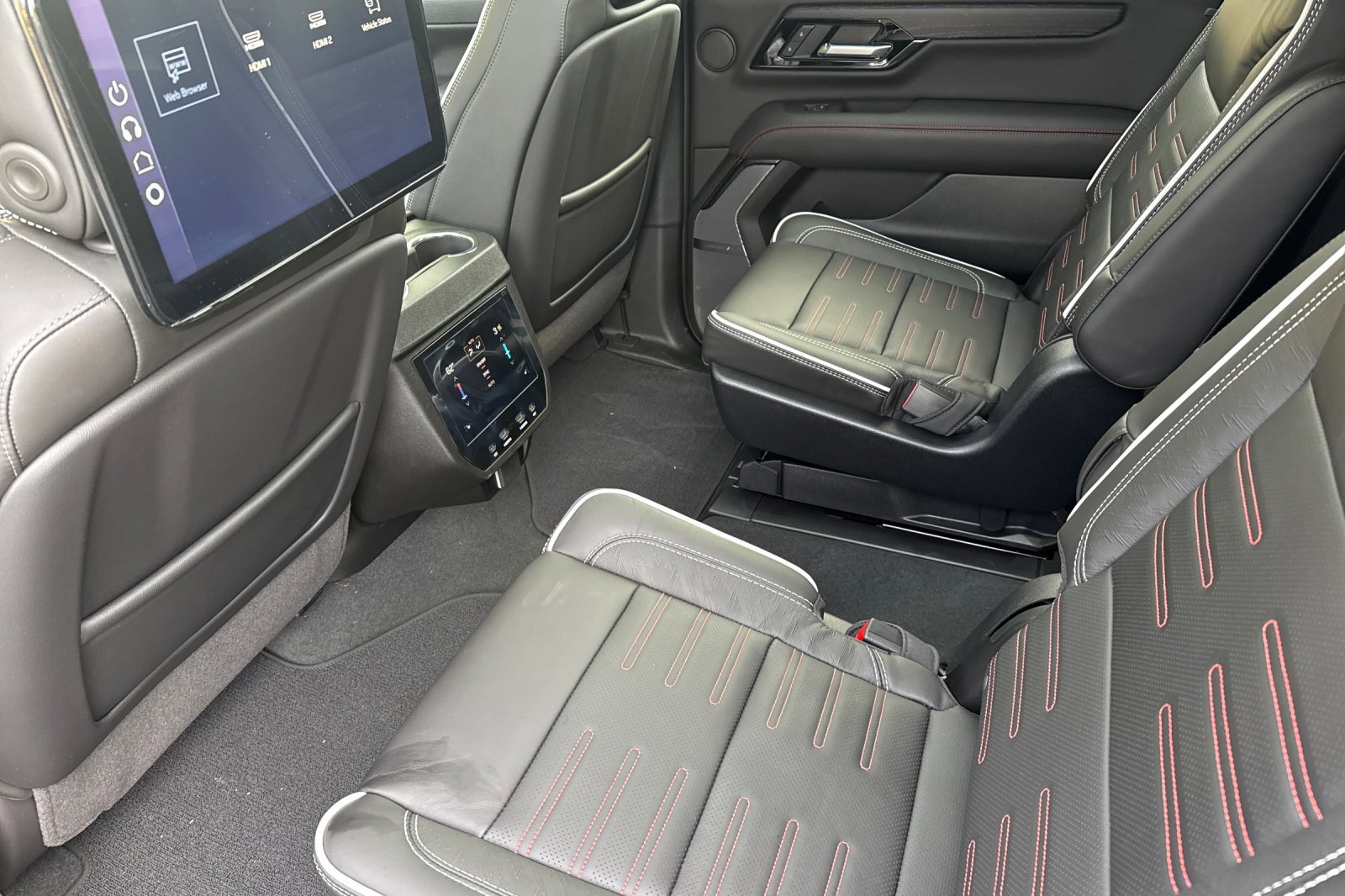 New 2026 GMC Yukon XL AT4 Ultimate image 13