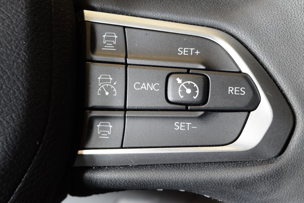 Used 2023 Jeep Compass Limited AWD/4WD image 18