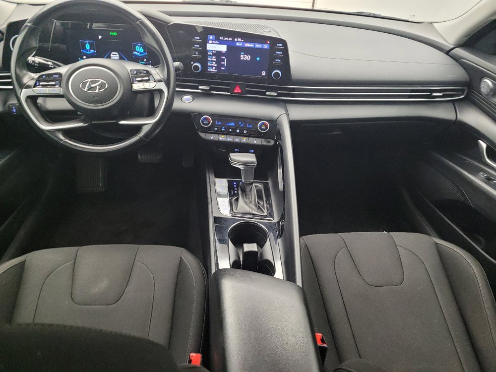 Used 2021 Hyundai Elantra SEL w/ Convenience Package FWD image 22