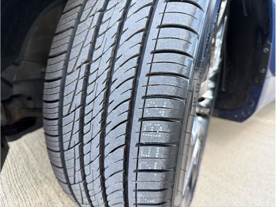 Used 2015 Hyundai Genesis 3.8 RWD image 25