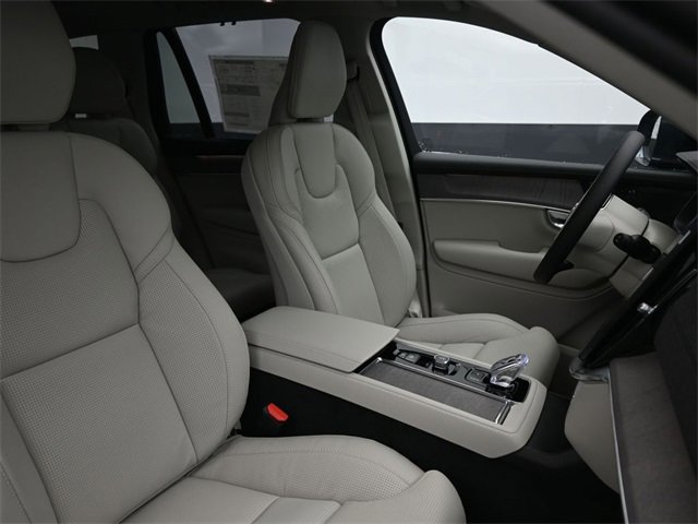 New 2026 Volvo XC90 B6 Ultra image 39