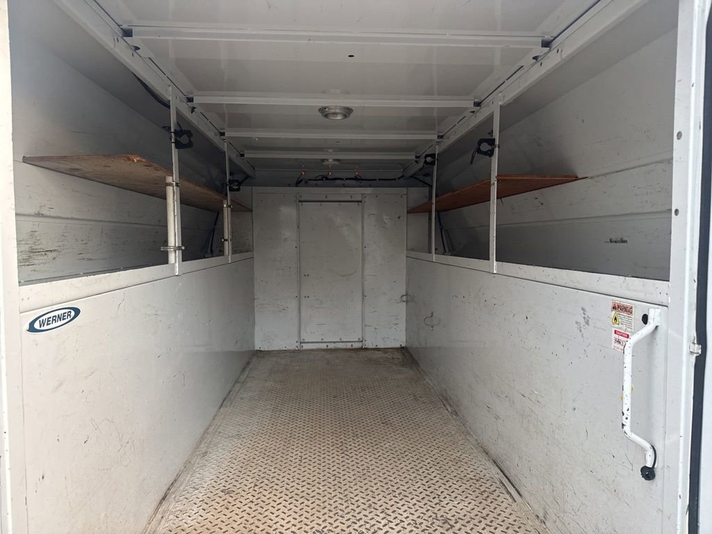 Used 2016 Ford E-350 and Econoline 350 Super Duty w/ Power Windows & Locks Group image 25