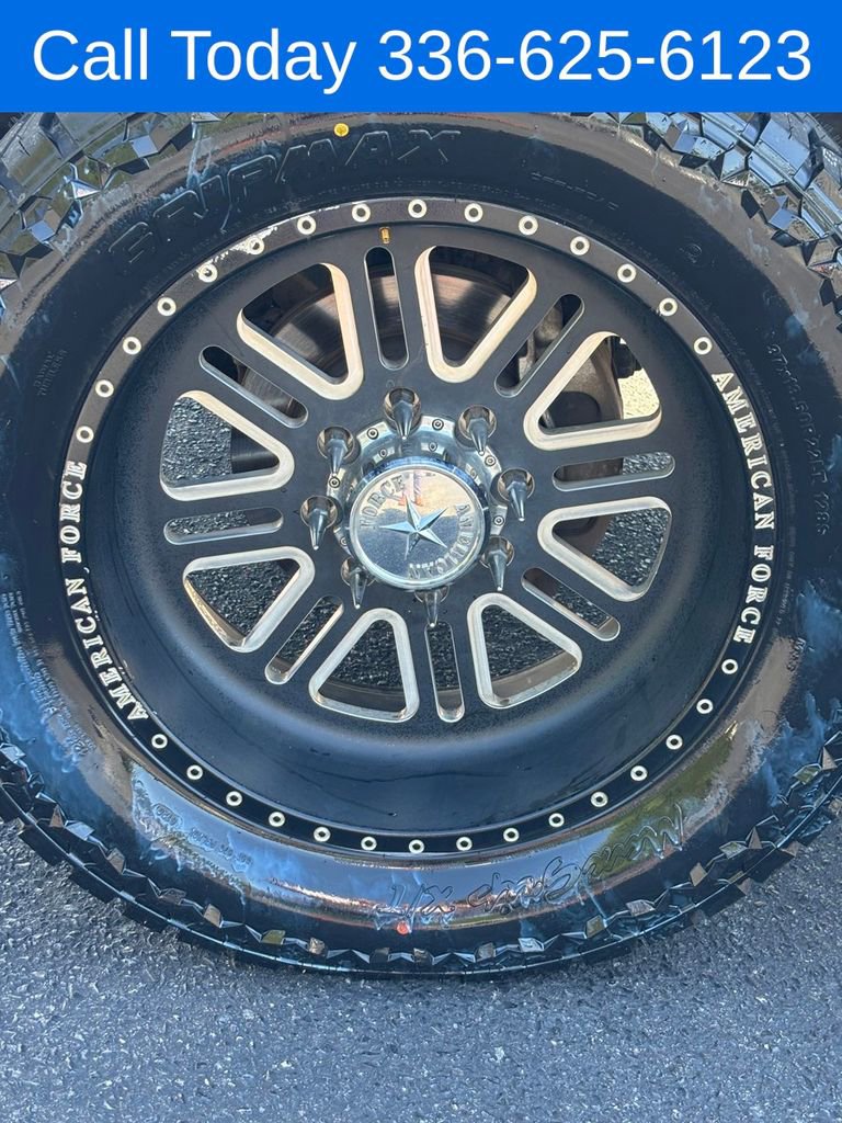 Used 2017 GMC Sierra 2500 Denali w/ Duramax Plus Package AWD/4WD image 10