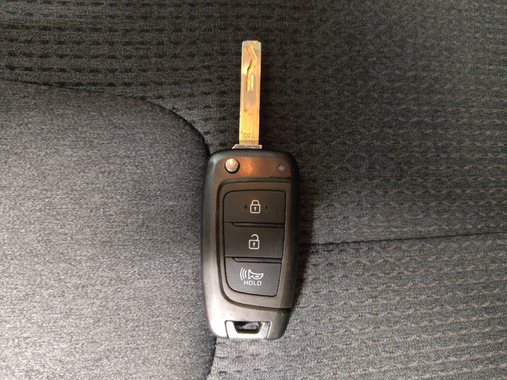 Used 2023 Hyundai Santa Fe SE w/ Cargo Package AWD/4WD image 32