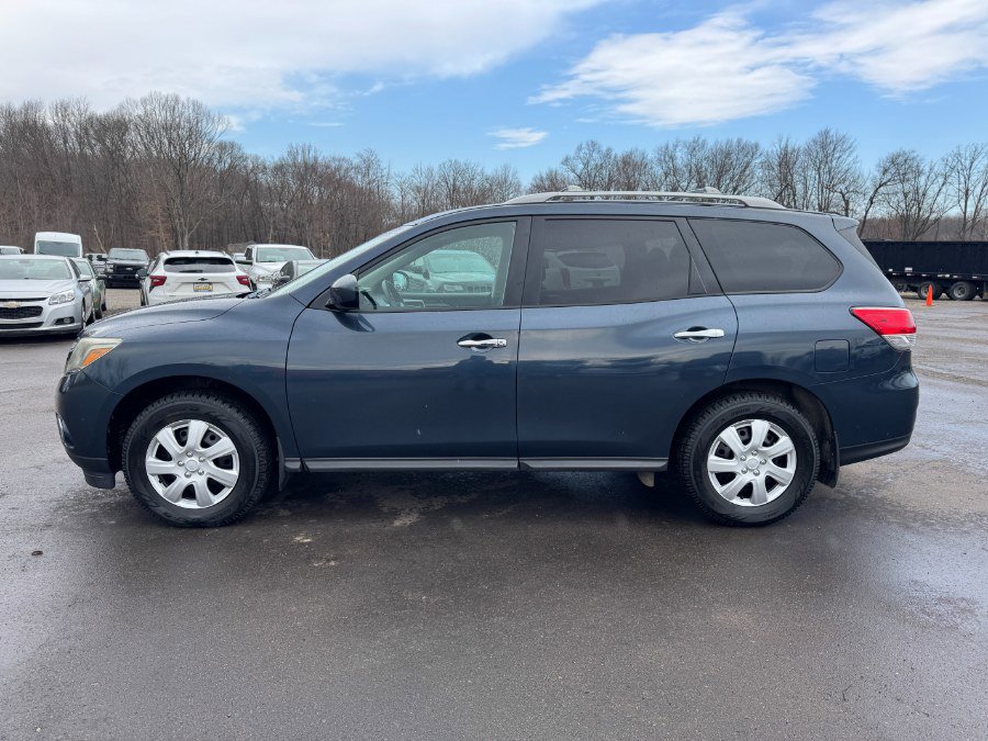 Used 2016 Nissan Pathfinder SV AWD/4WD image 2