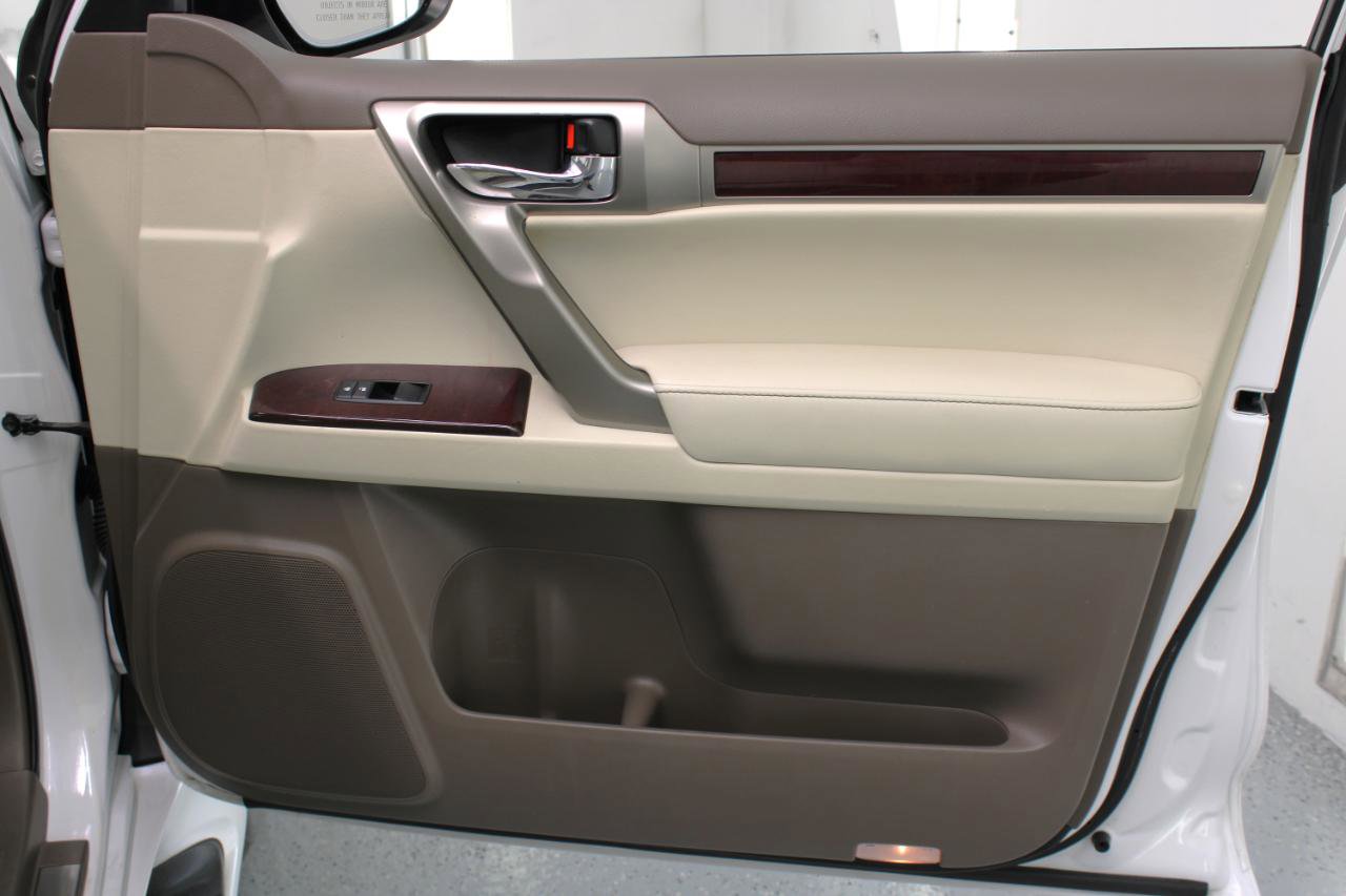 Used 2014 Lexus GX 460 w/ Premium Package AWD/4WD image 53