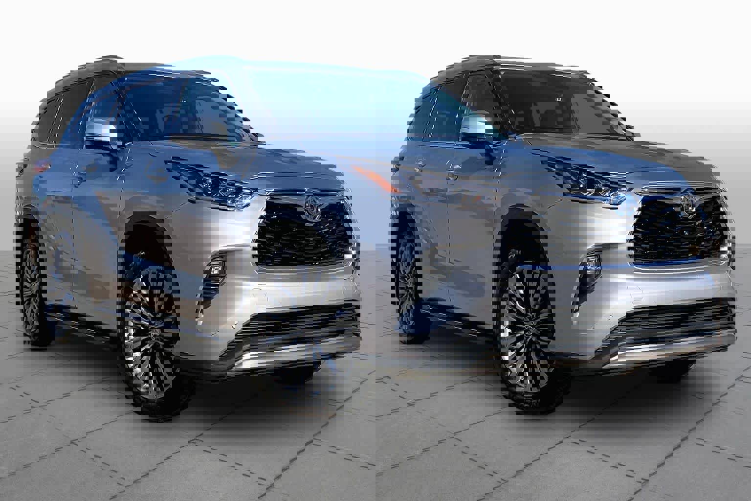 Used 2020 Toyota Highlander Platinum AWD/4WD image 3