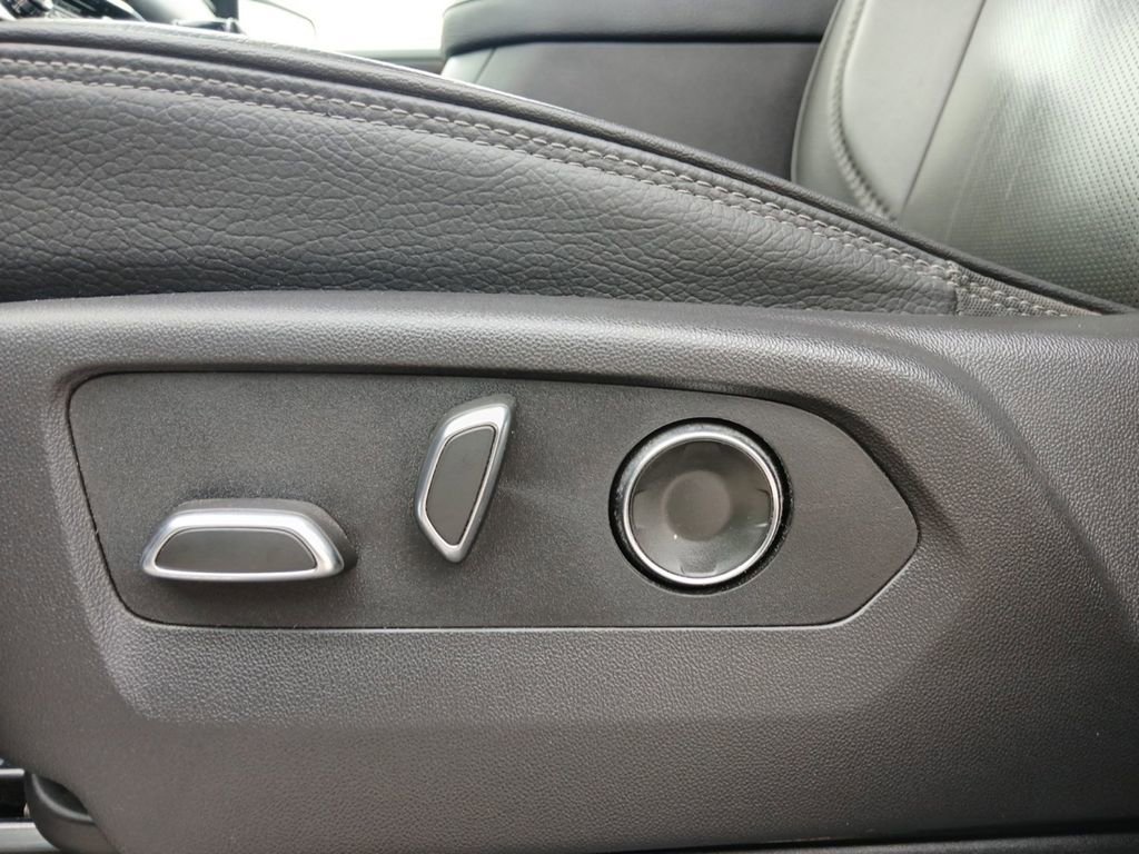 Used 2024 GMC Sierra 1500 Denali w/ Denali Reserve Package image 16