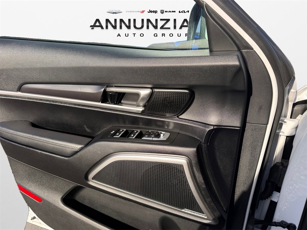 Used 2023 Kia Telluride S w/ S Sunroof Package image 28