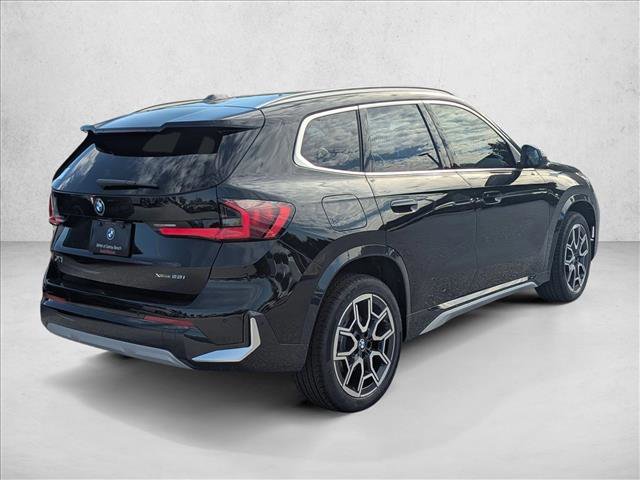 Used 2026 BMW X1 xDrive28i AWD/4WD image 2