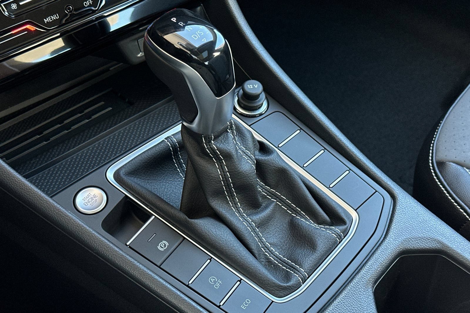 New 2026 Volkswagen Jetta SE FWD image 20