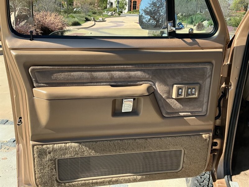 Used 1991 Dodge D/W Truck 350 AWD/4WD image 28