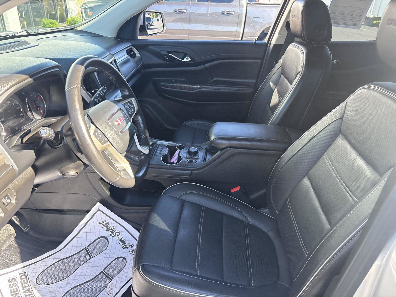 Used 2020 GMC Acadia Denali AWD/4WD image 9
