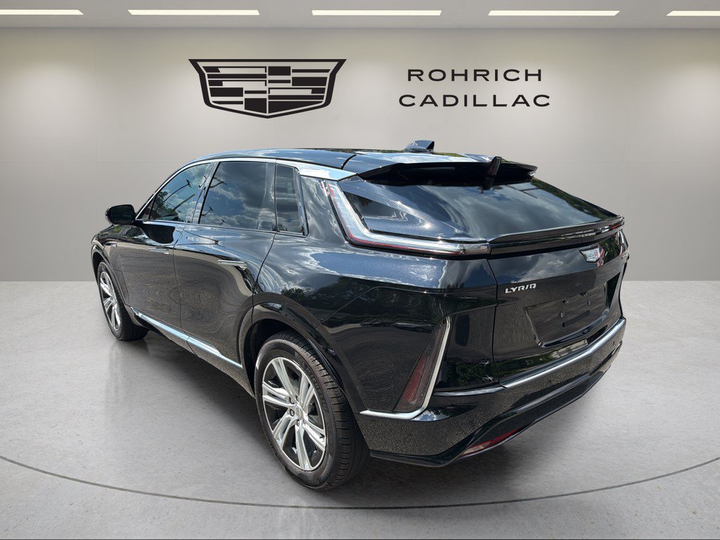Certified 2024 Cadillac Lyriq Tech AWD/4WD image 10