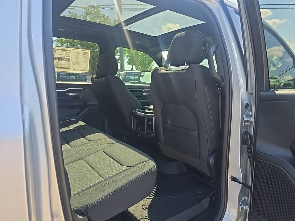 New 2026 RAM 1500 4x4 Crew Cab image 20