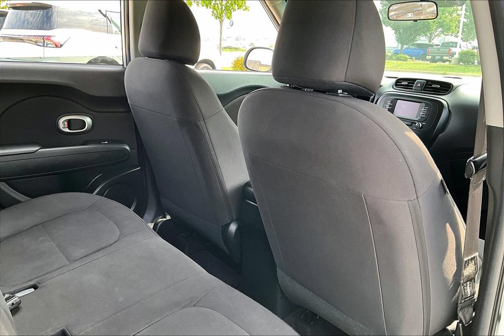 Used 2019 Kia Soul FWD image 28