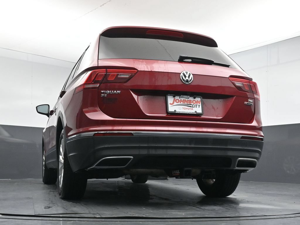 Used 2018 Volkswagen Tiguan SE AWD/4WD image 37