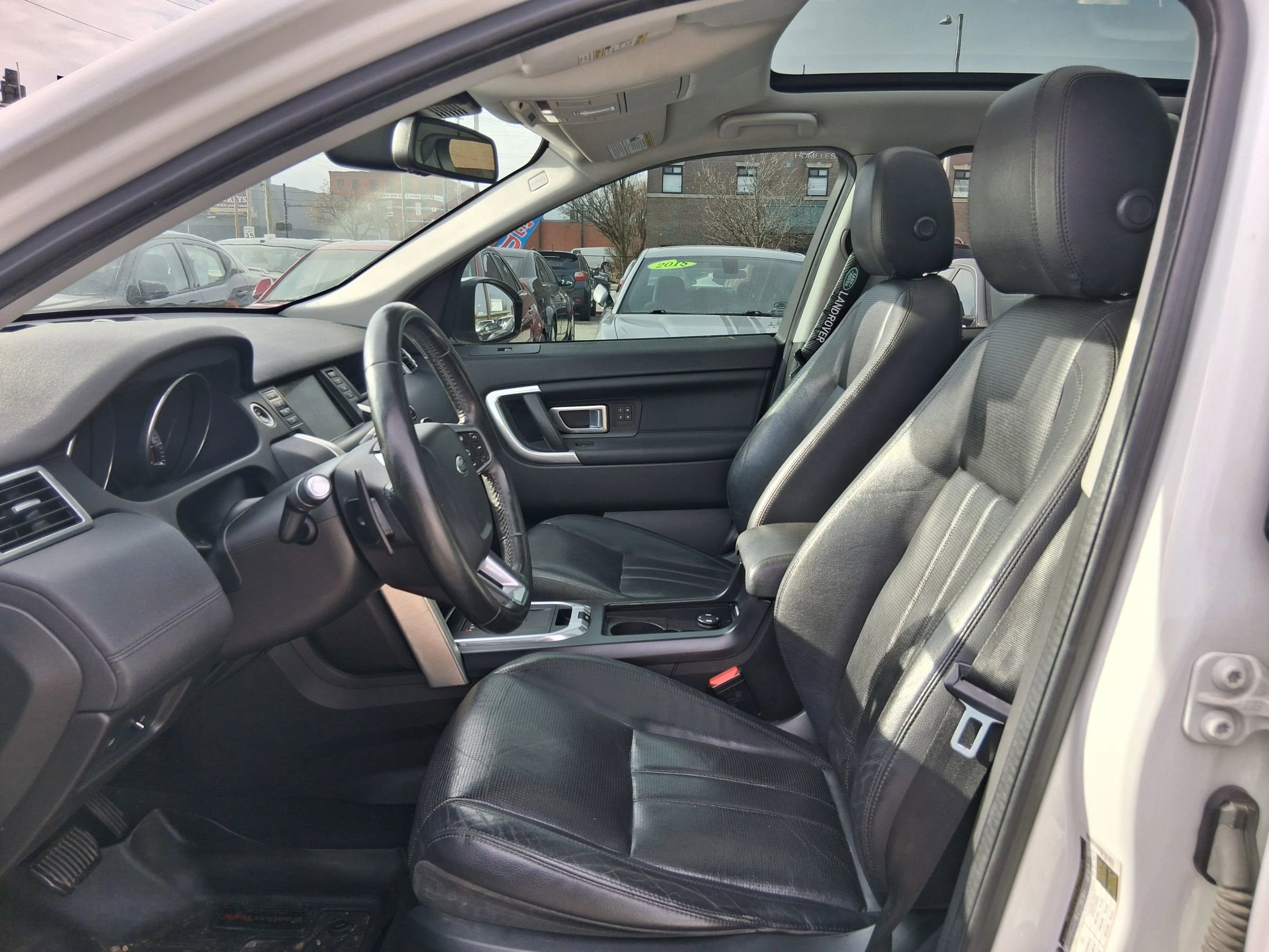 Used 2016 Land Rover Discovery Sport HSE AWD/4WD image 13