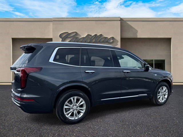 Certified 2023 Cadillac XT6 Luxury FWD image 3