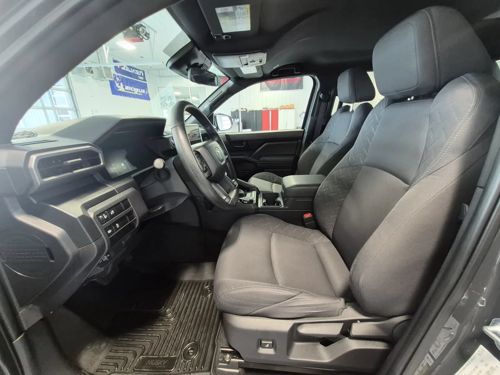 Used 2024 Toyota Tacoma SR AWD/4WD image 9