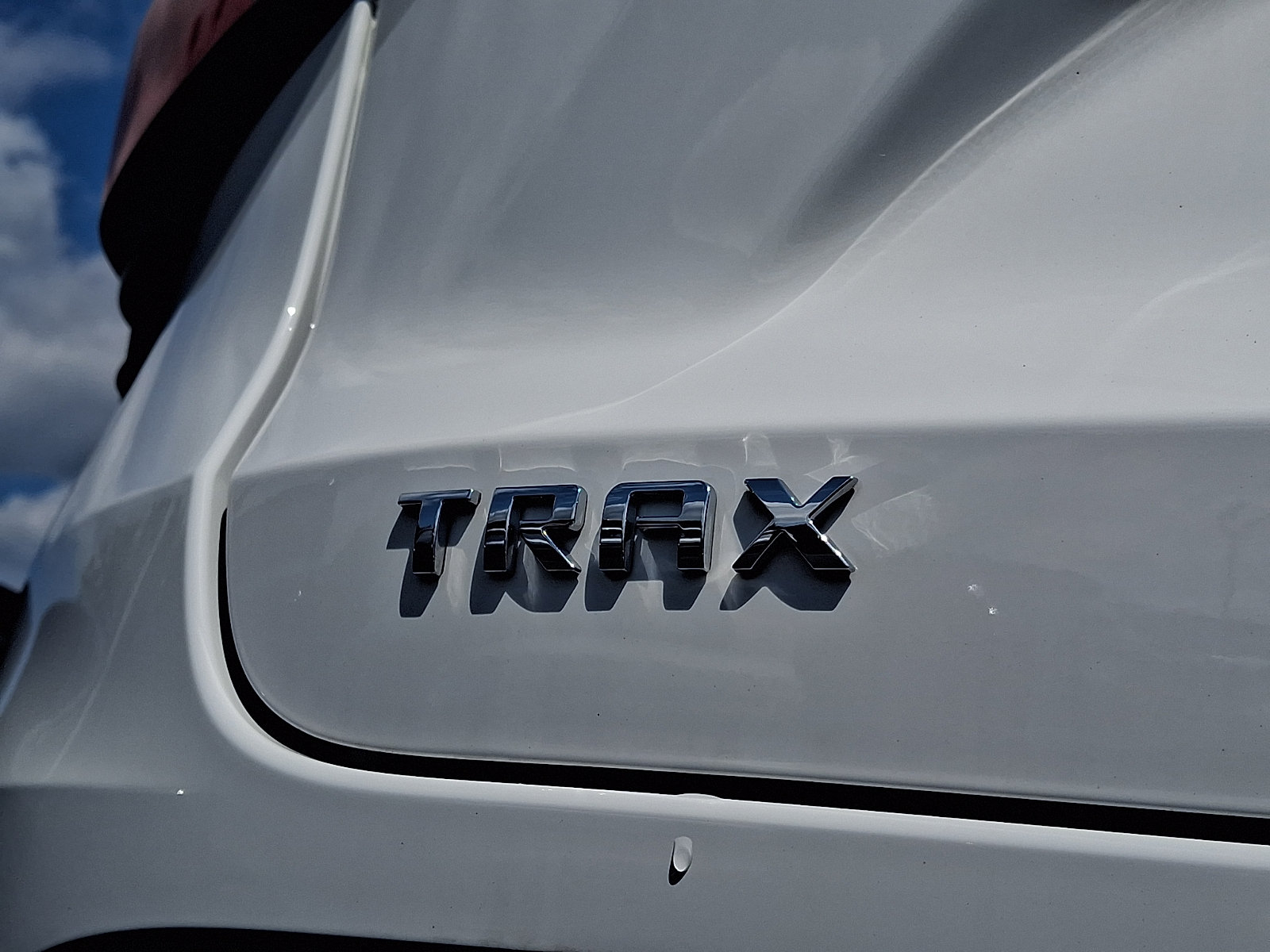 Used 2024 Chevrolet Trax LS w/ LS Convenience Package FWD image 30