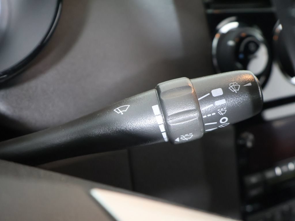 Used 2009 Saturn Sky Red Line RWD image 26