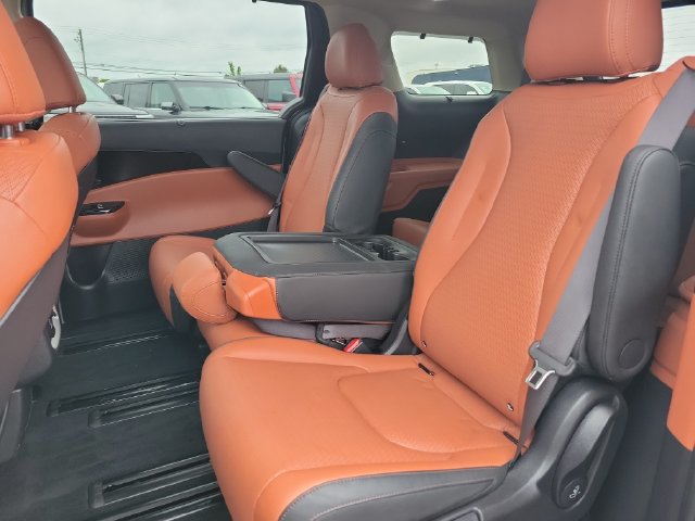 Used 2024 Kia Carnival SX Prestige FWD image 23
